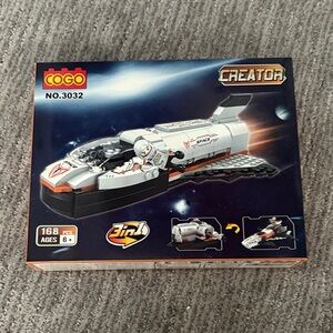 Space Explorer Building Set - White and Black